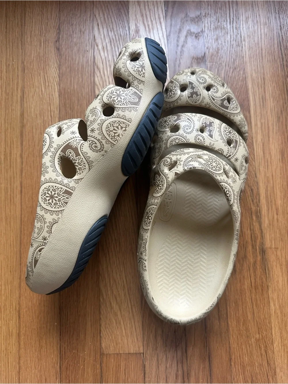 KEEN Beige Paisley Slip-On Clog Sandal
